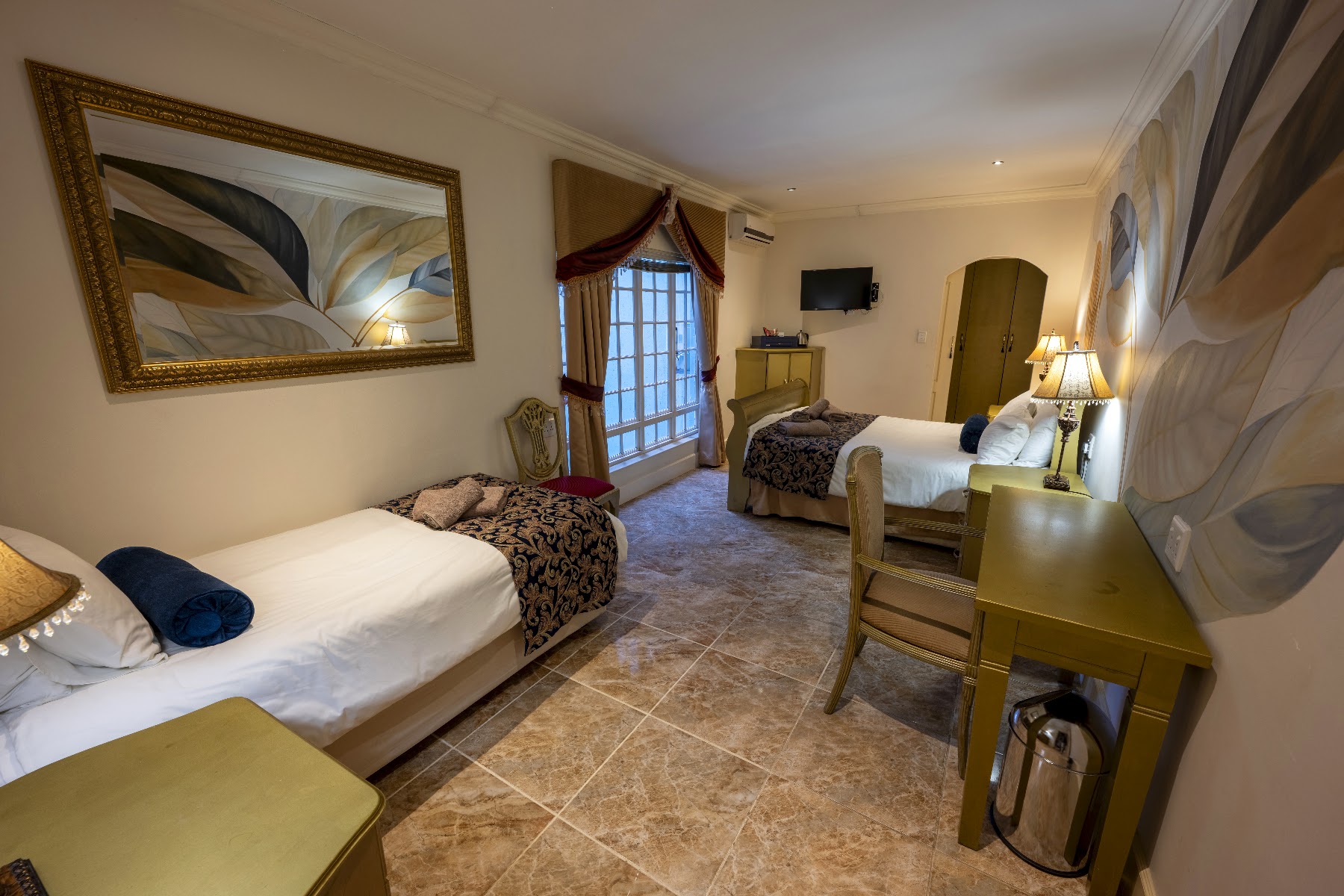 Fireside Suite